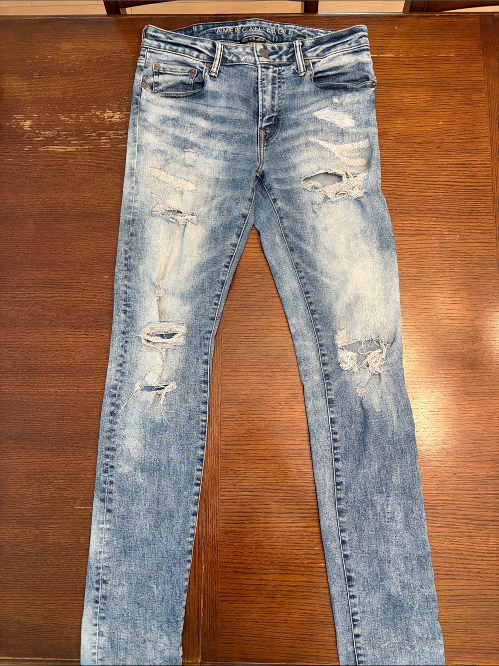 American Eagle Outfitters Light Wash Distressed Skinny Jeans